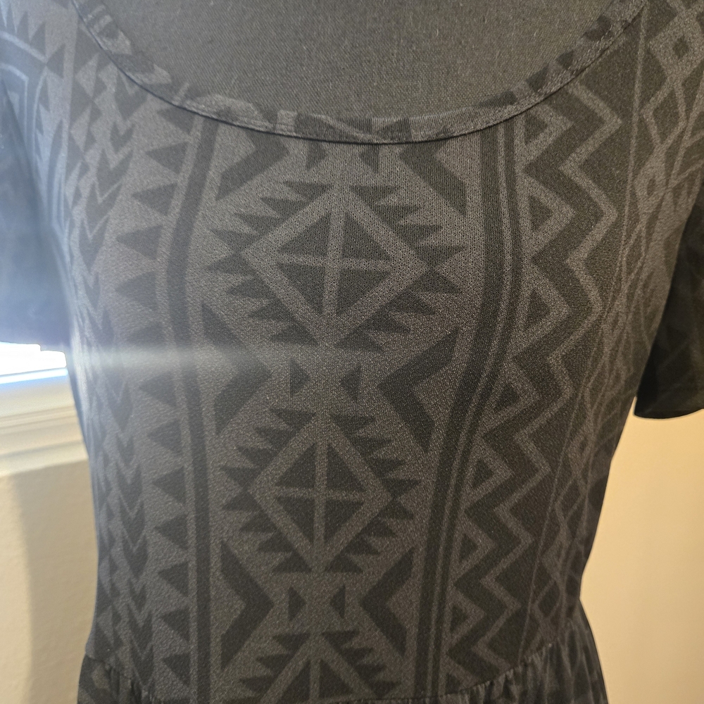 LuLaRoe Black Geometric Maxi Dress - Picture 2 of 4